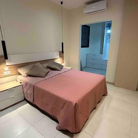 セント・ポールズ・ベイA Flat In The Heart Of Bugibbaアパートメント エクステリア 写真